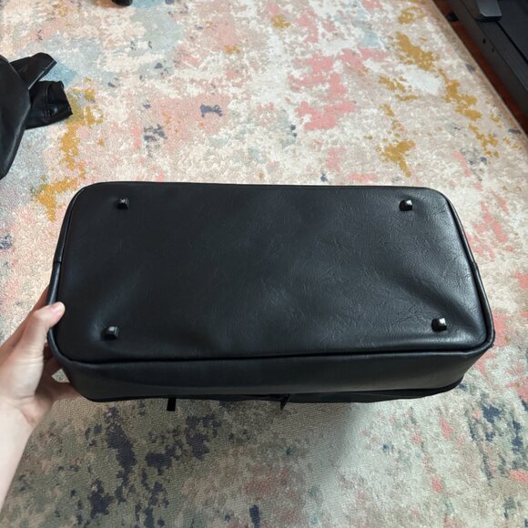 BÉIS The Weekender Bag – Black Travel Tote with Shoe Compartment - Picture 7 of 11